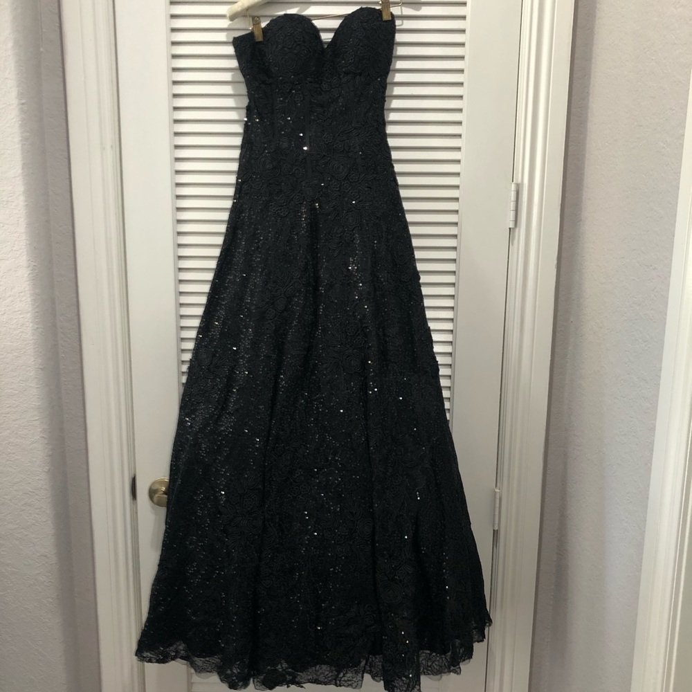 Women’s formal dress
